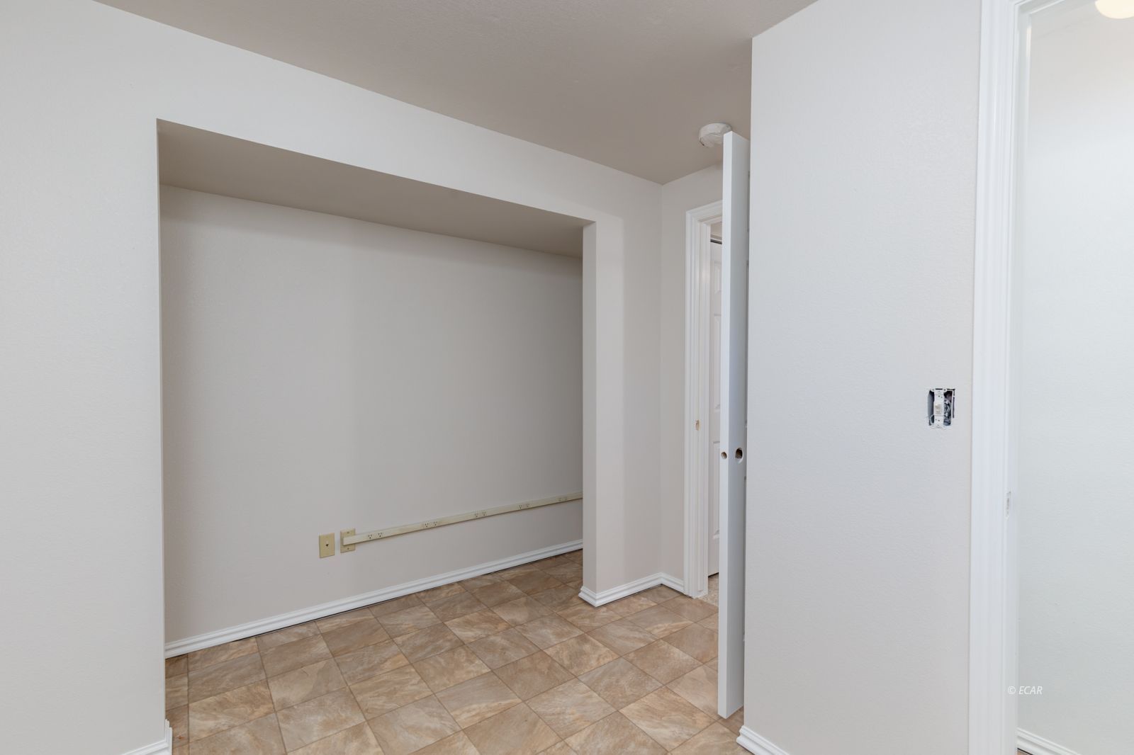 1951 Sierra Drive Property Photo 30