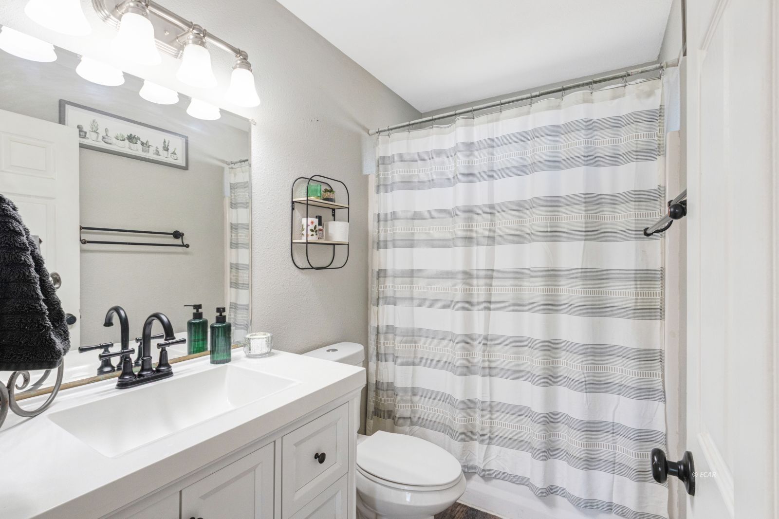 951 Blue Jay Drive Property Photo 18