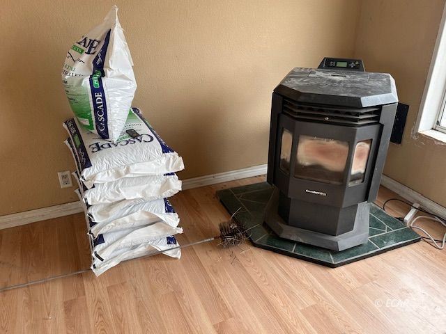 295 Saxon Drive Property Photo 6