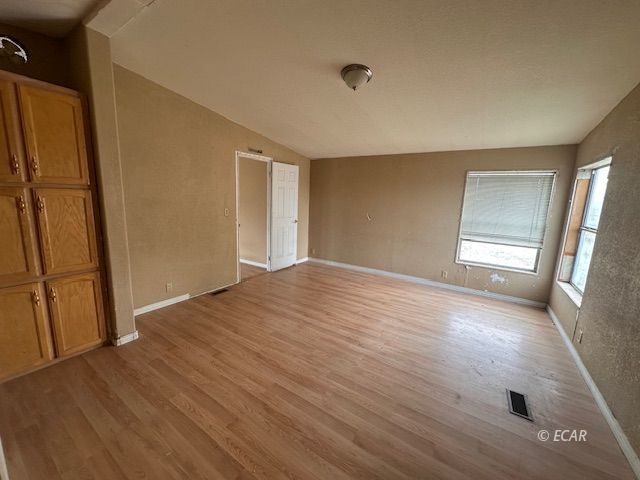 295 Saxon Drive Property Photo 9