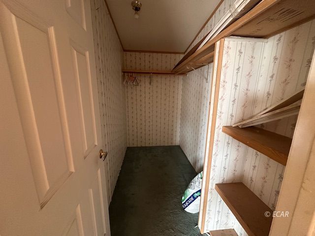 295 Saxon Drive Property Photo 12