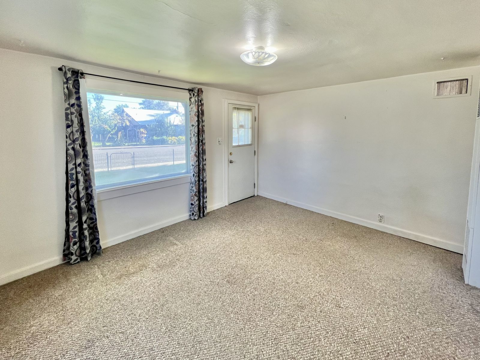 1291 3rd Street Property Photo 4