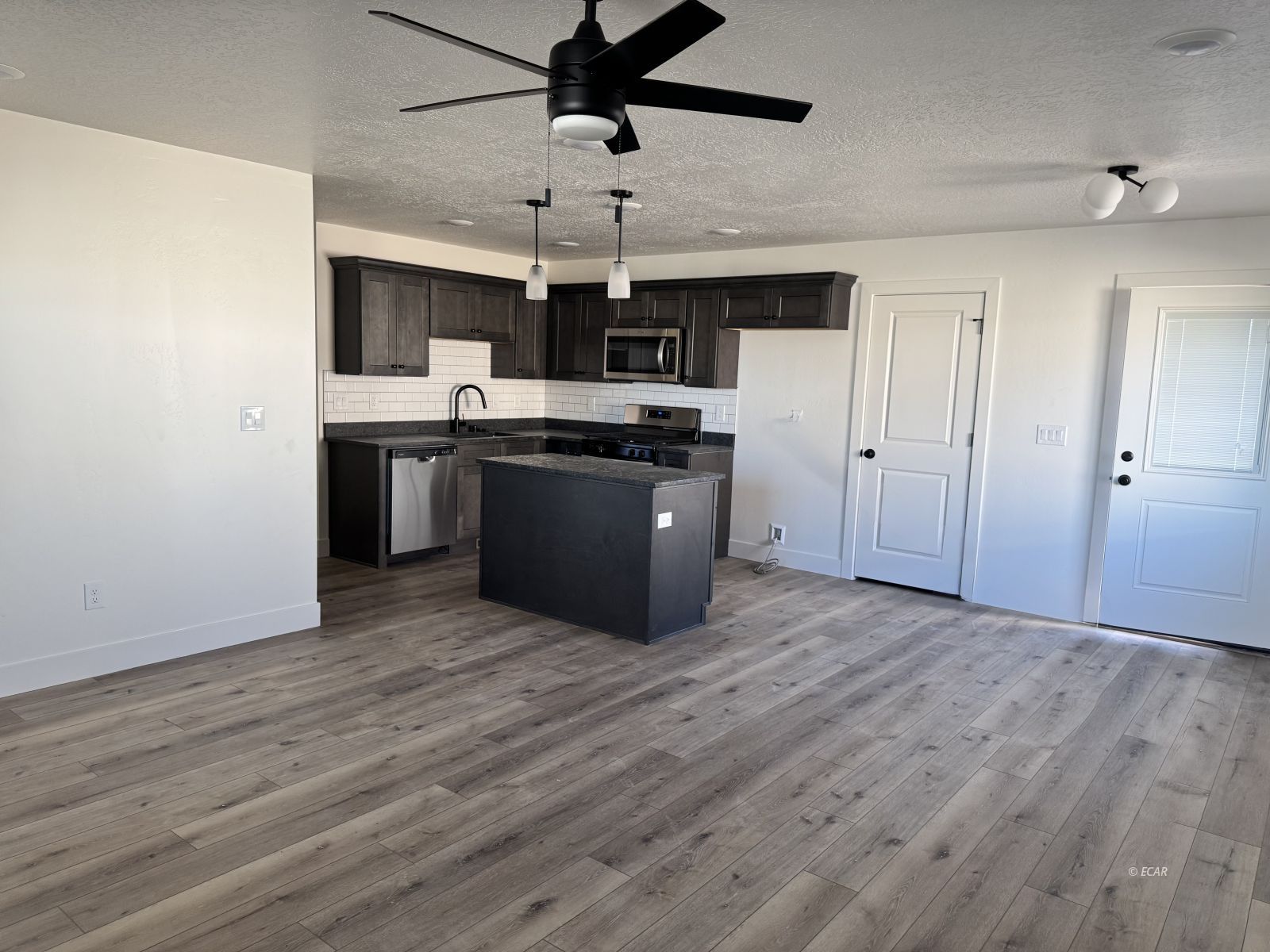 1493 Daisy Drive Property Photo 11