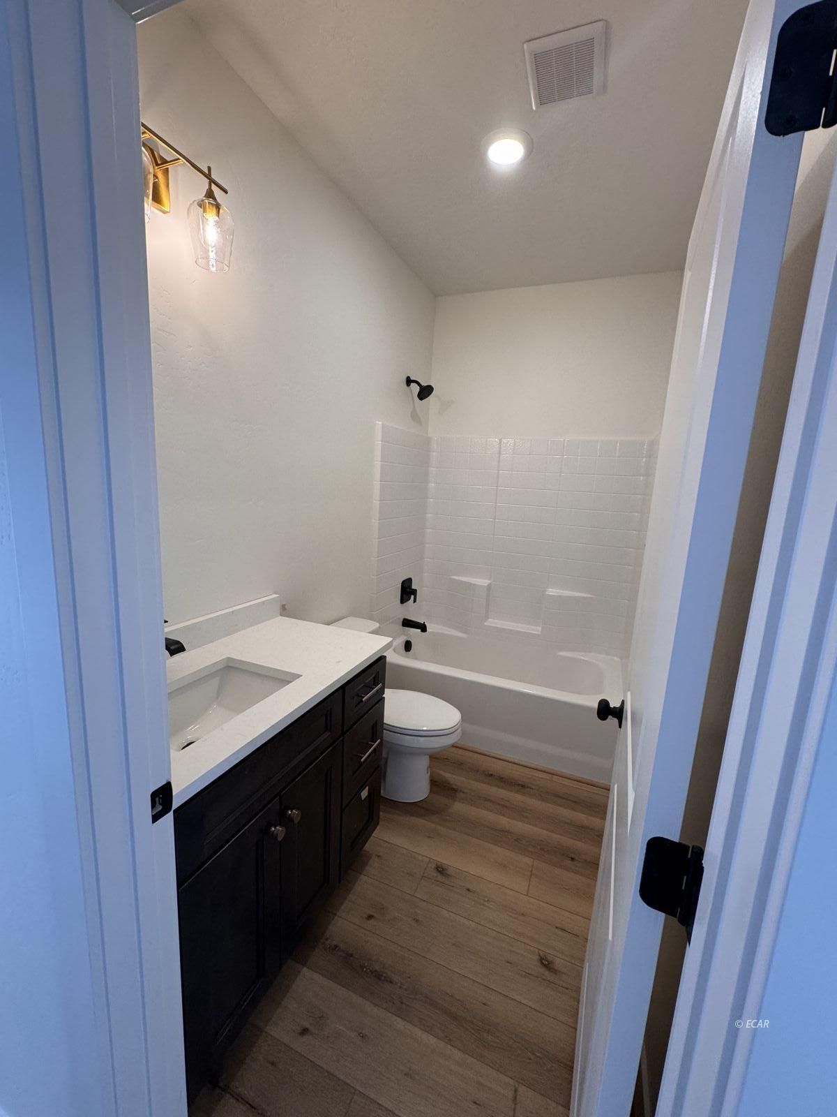 2953 Eleanor Court Property Photo 4