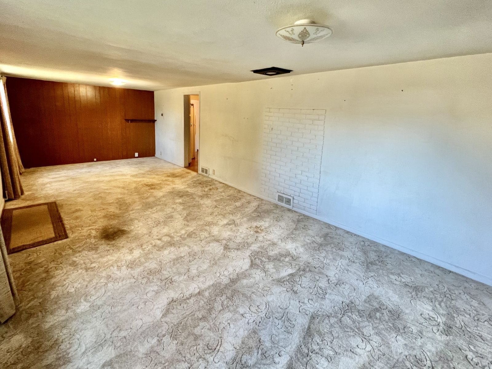 1261 3rd Street Property Photo 4