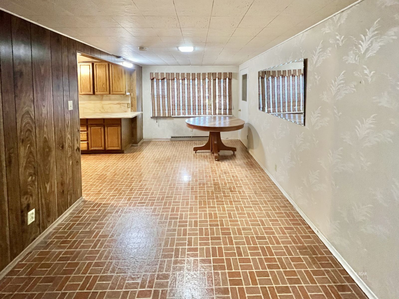 1261 3rd Street Property Photo 8