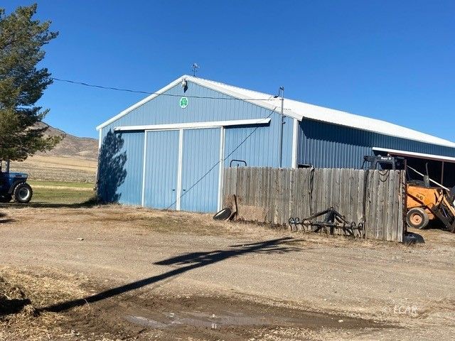 1725 Us 93 Highway Property Photo 11