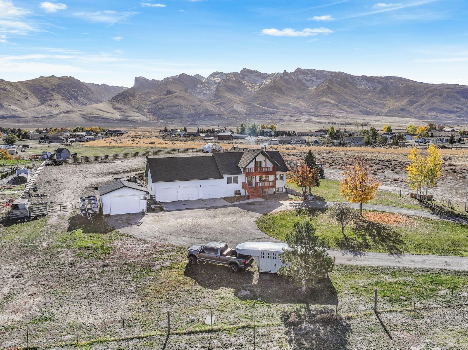 936 Buckskin Place Property Photo 4