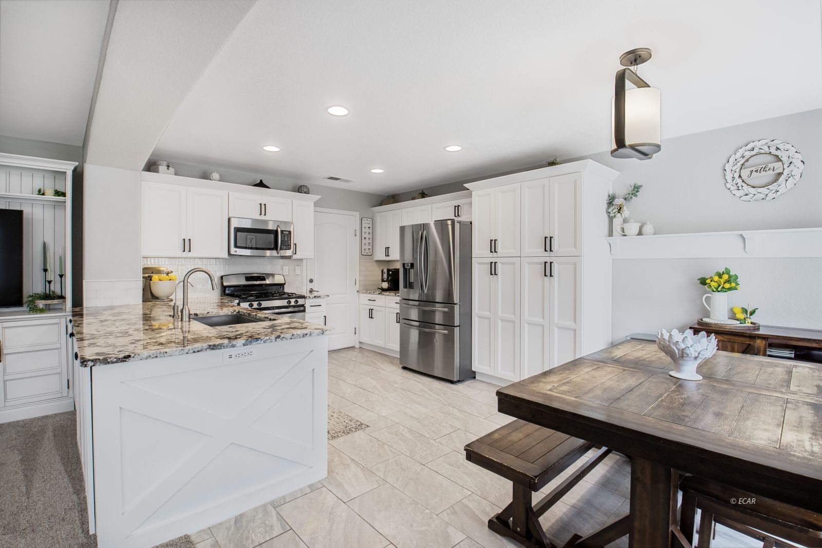 141 Hamilton Creek Court Property Photo 5