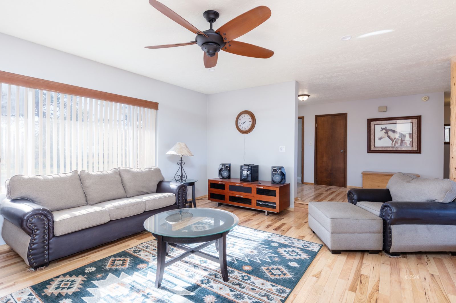 141 Country Club Parkway Property Photo 9