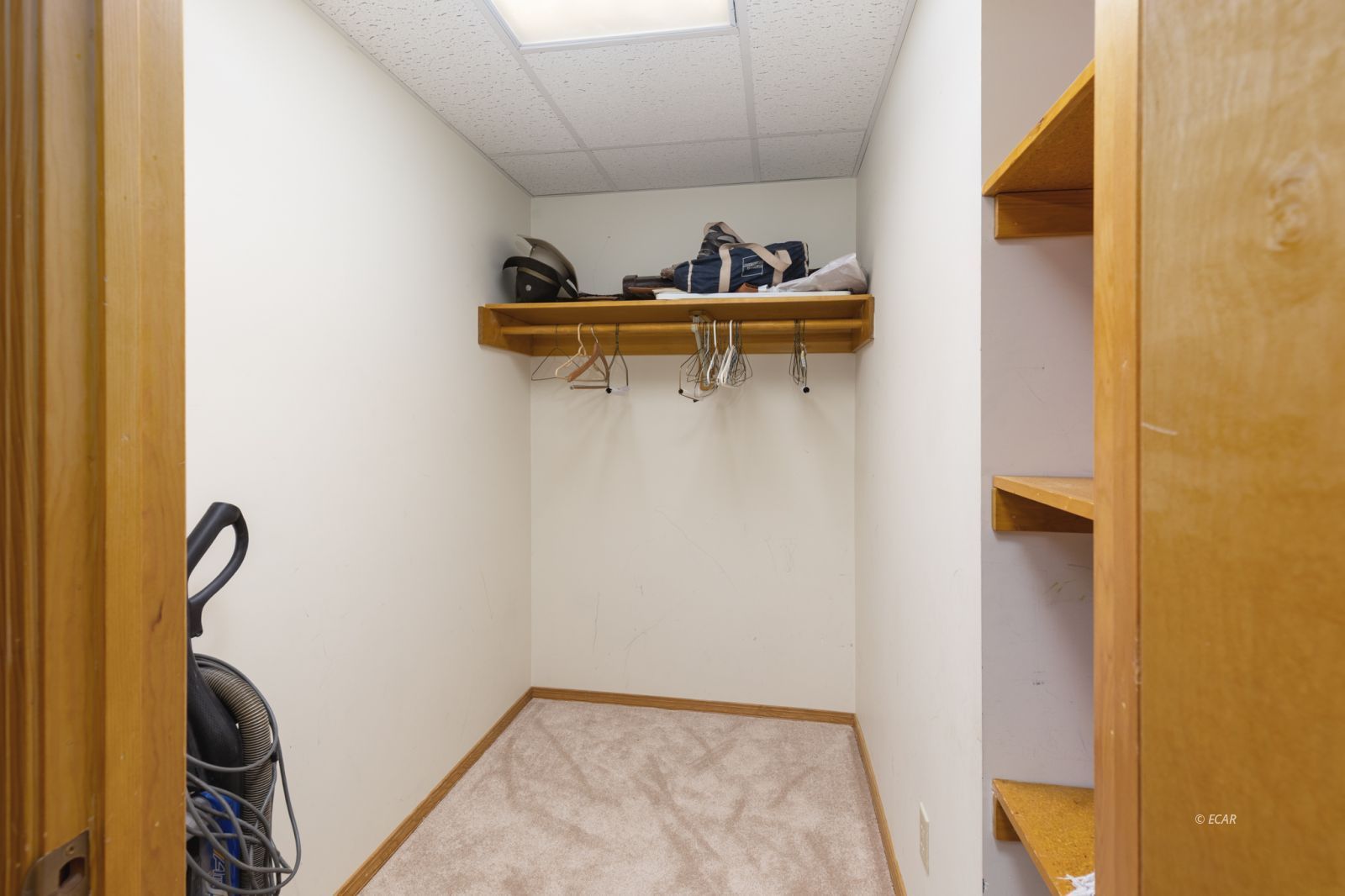 141 Country Club Parkway Property Photo 30