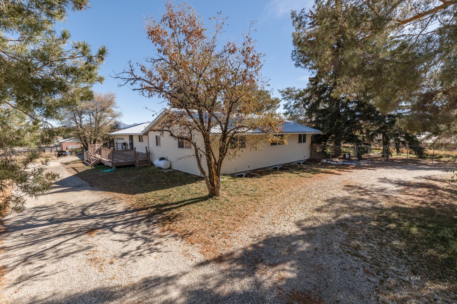 141 Country Club Parkway Property Photo 34