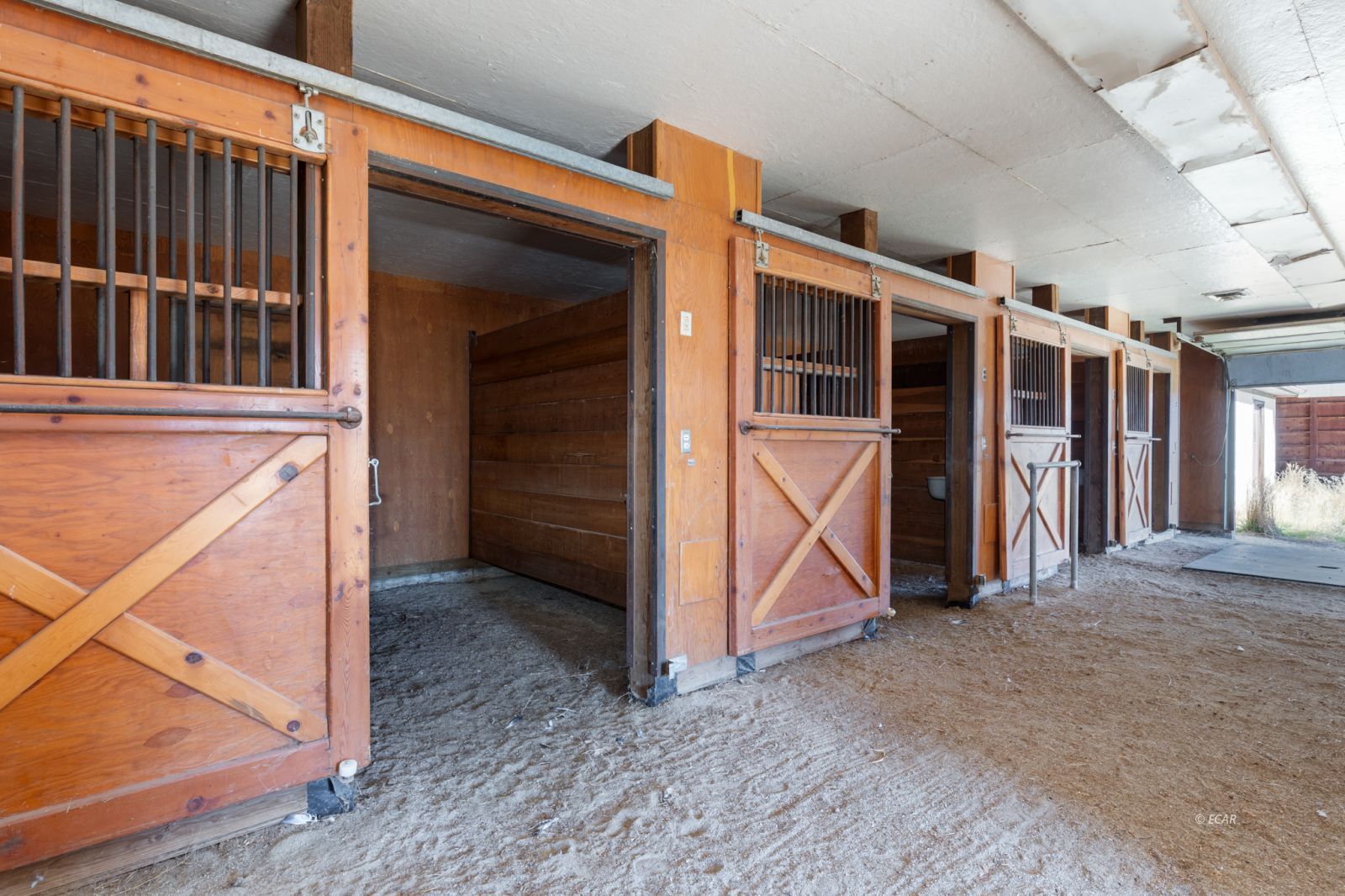 141 Country Club Parkway Property Photo 41