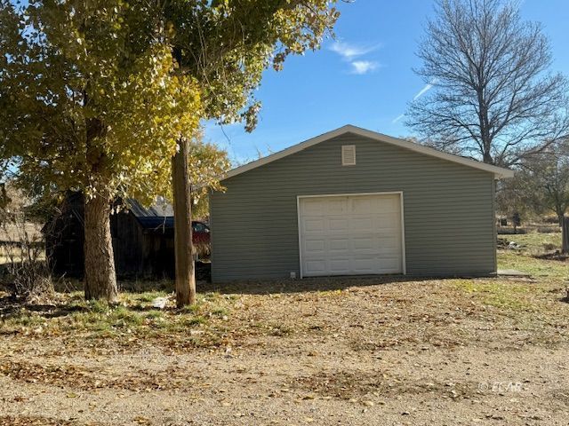 398 Smokey Drive Property Photo 17