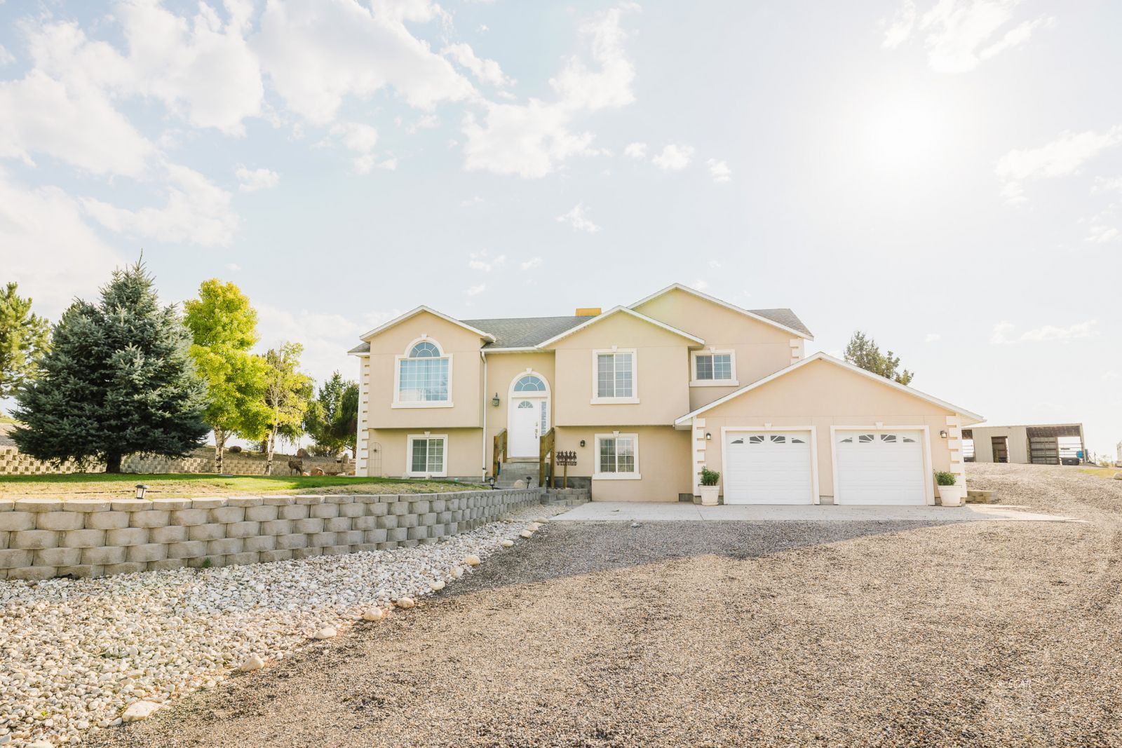 221 Lyndhurst Lane Property Photo 3