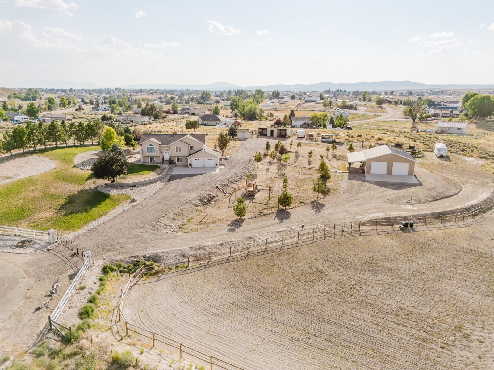 221 Lyndhurst Lane Property Photo 8