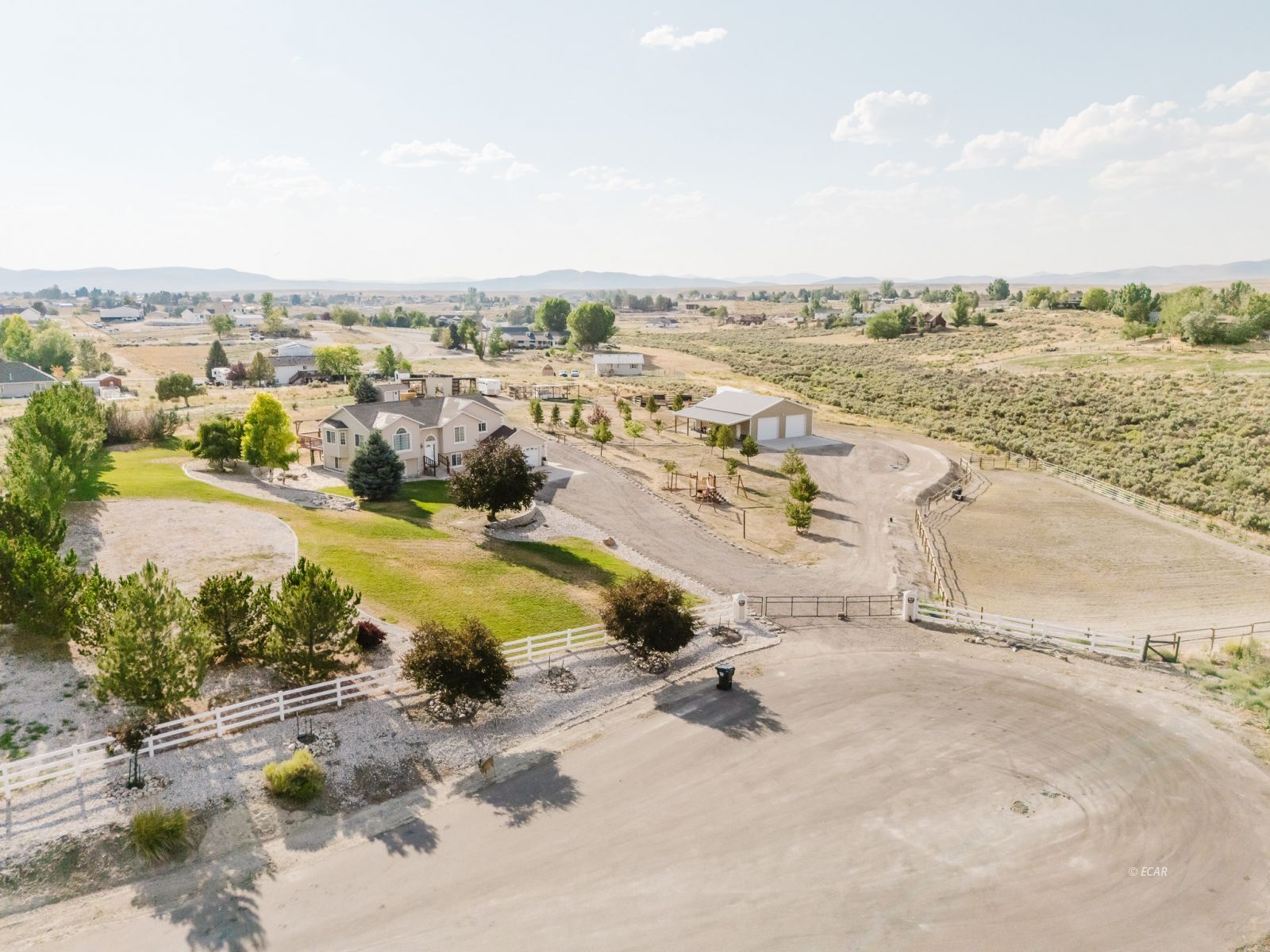 221 Lyndhurst Lane Property Photo 9