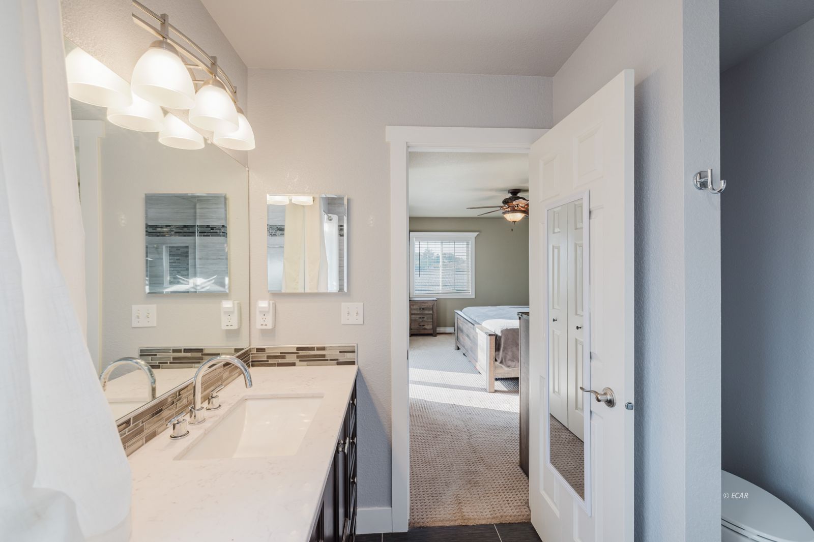 221 Lyndhurst Lane Property Photo 19