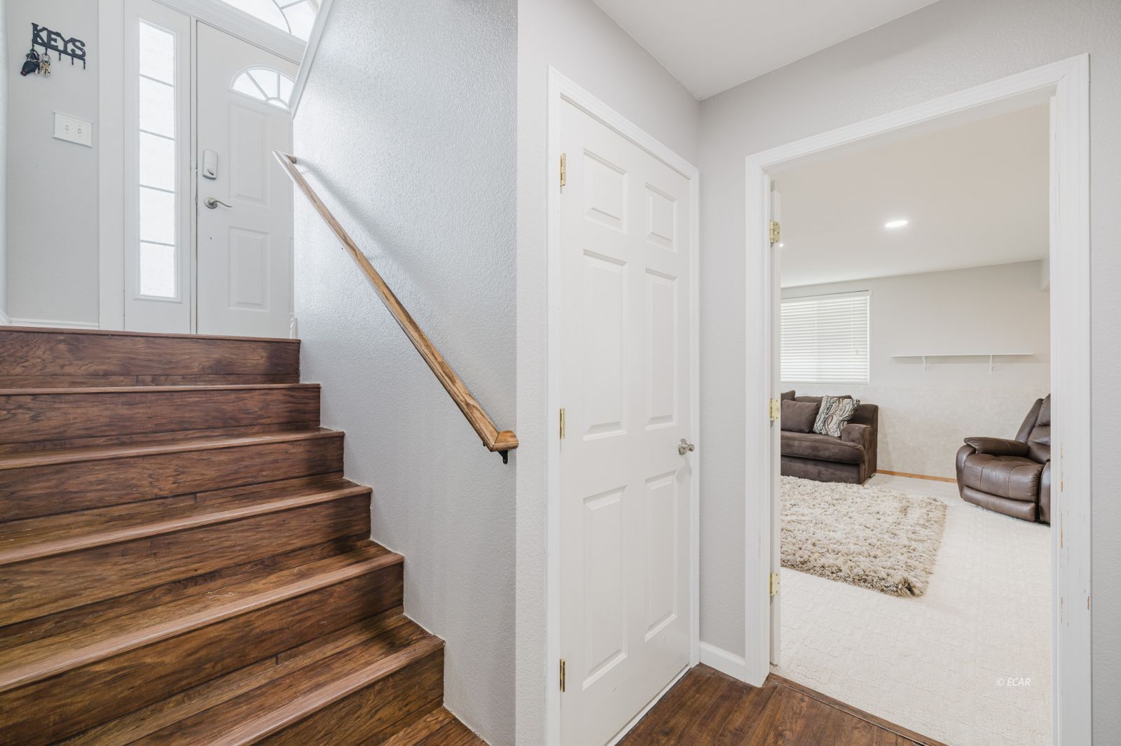 221 Lyndhurst Lane Property Photo 25