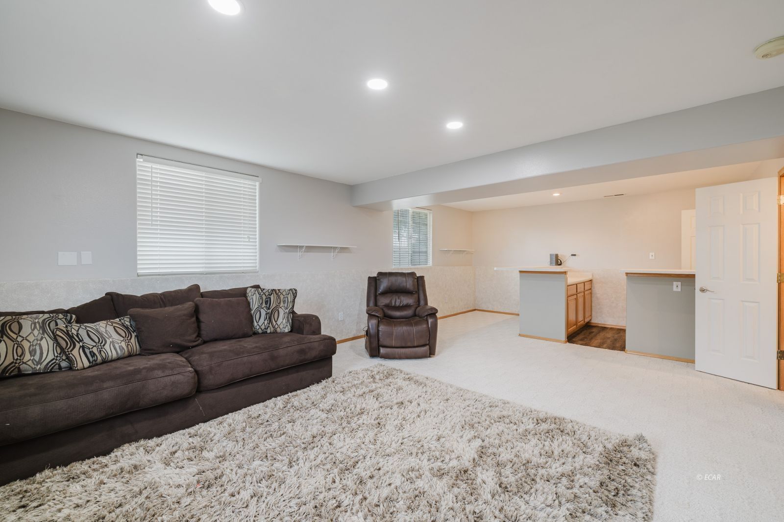 221 Lyndhurst Lane Property Photo 27