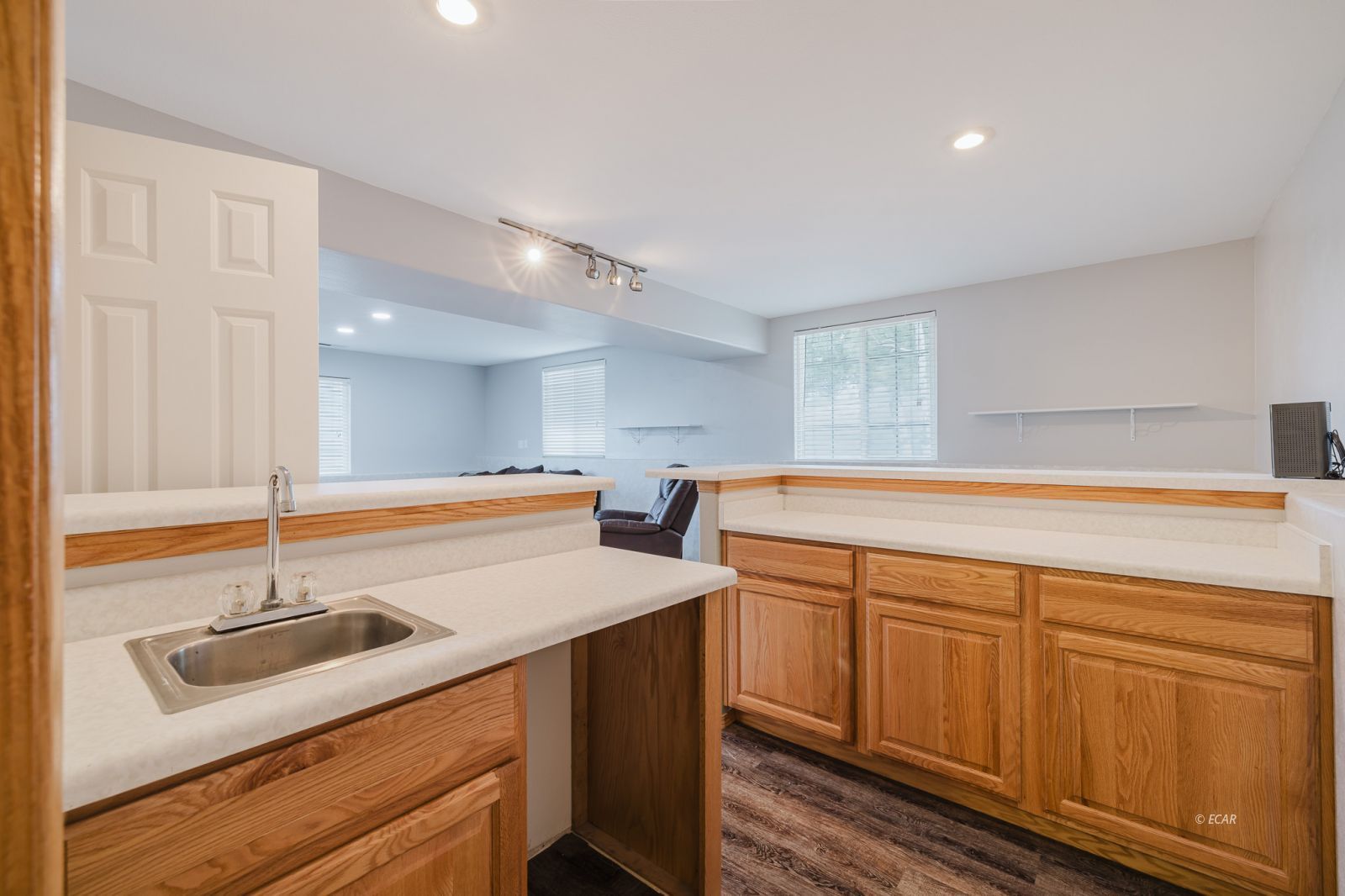 221 Lyndhurst Lane Property Photo 30