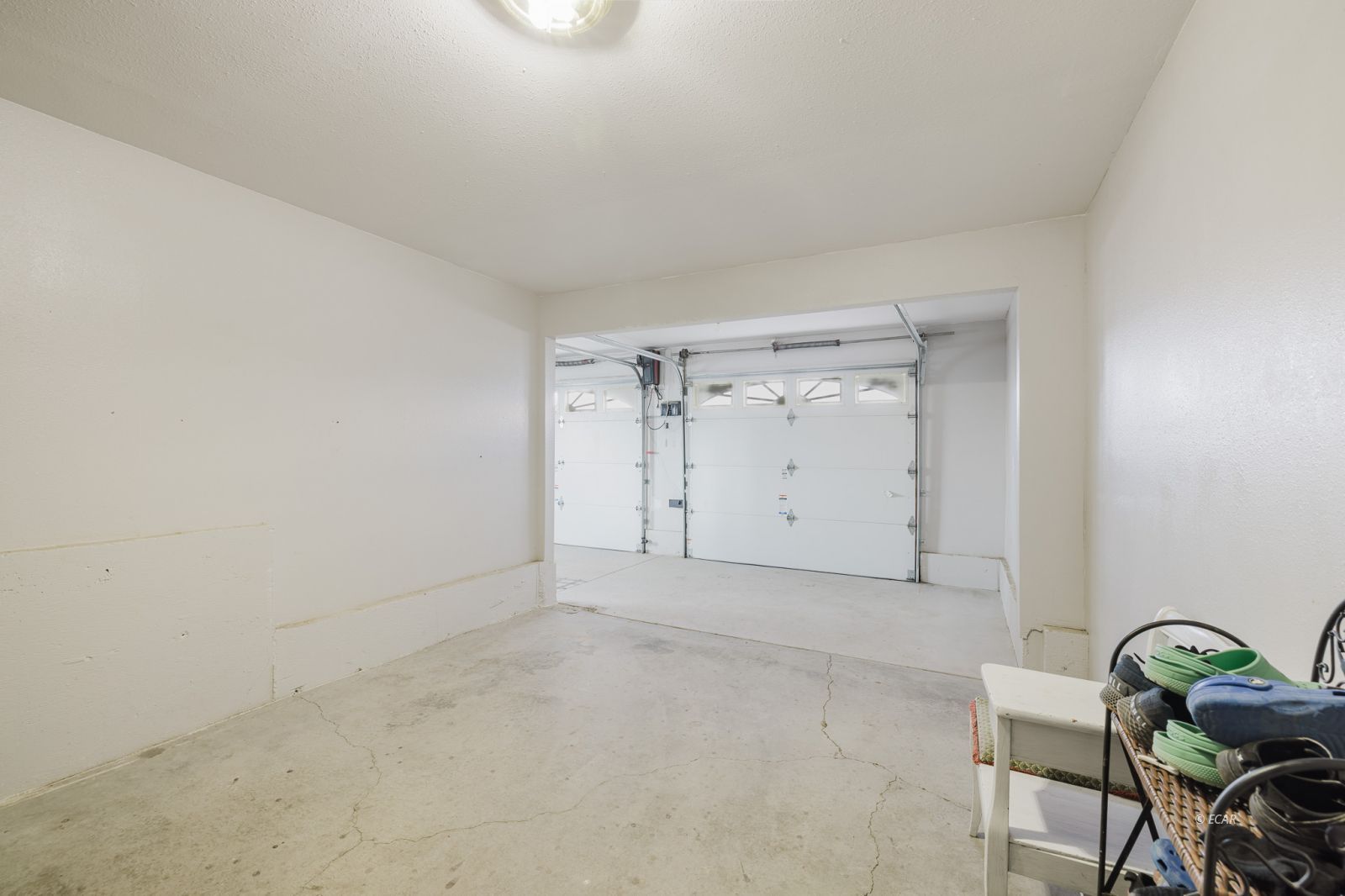 221 Lyndhurst Lane Property Photo 36