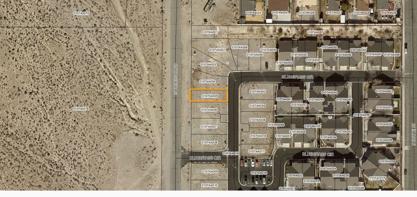 879 Bluegrass Circle Property Photo 1