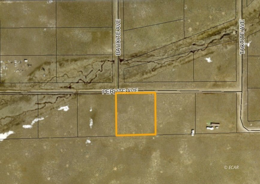 Perlite Avenue Property Photo 2