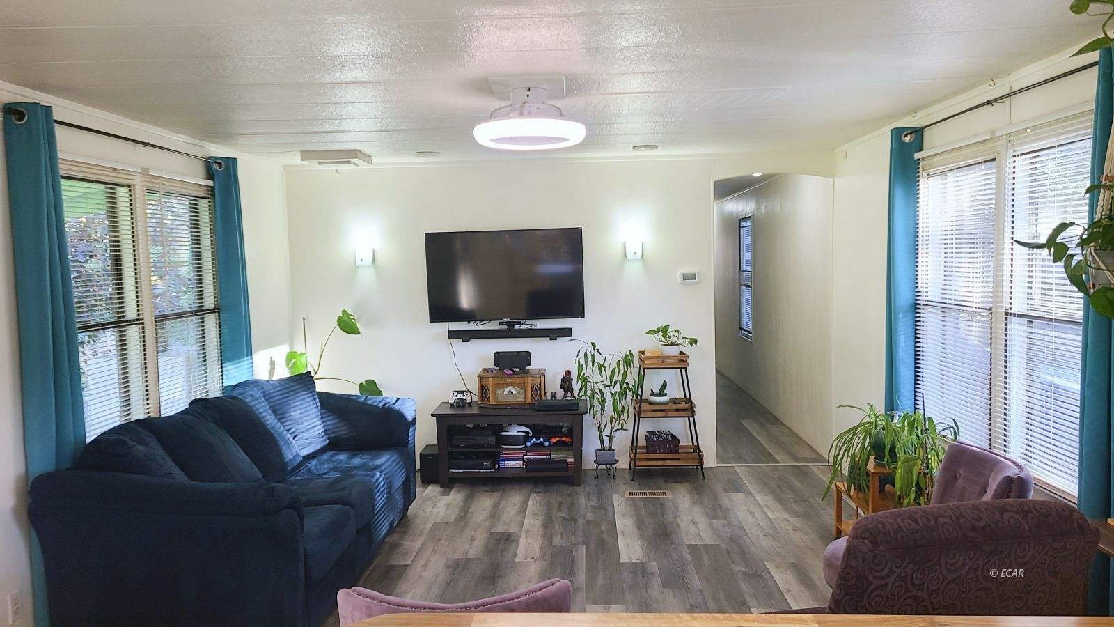 1121 Cedar Street Property Photo 3