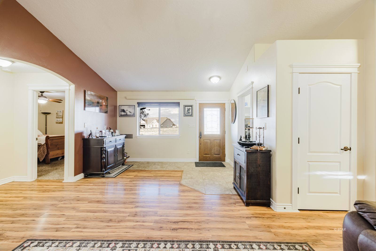 632 Palace Parkway Property Photo 8