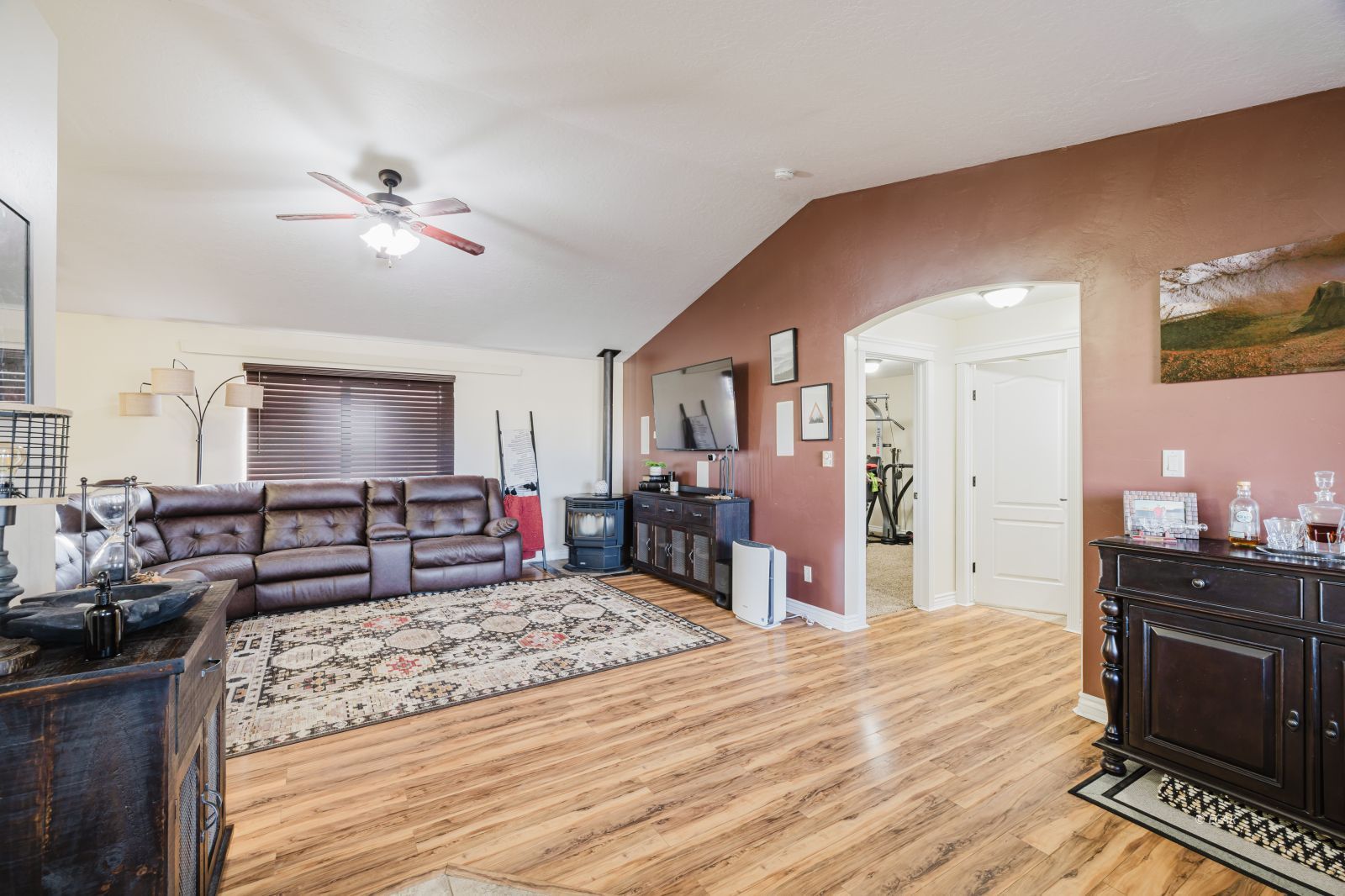 632 Palace Parkway Property Photo 14