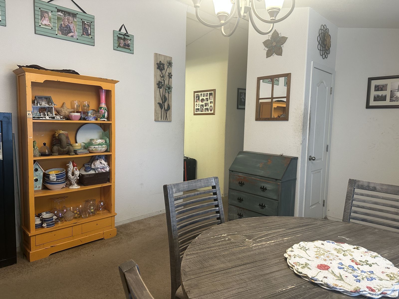 521 Elm Street Property Photo 4