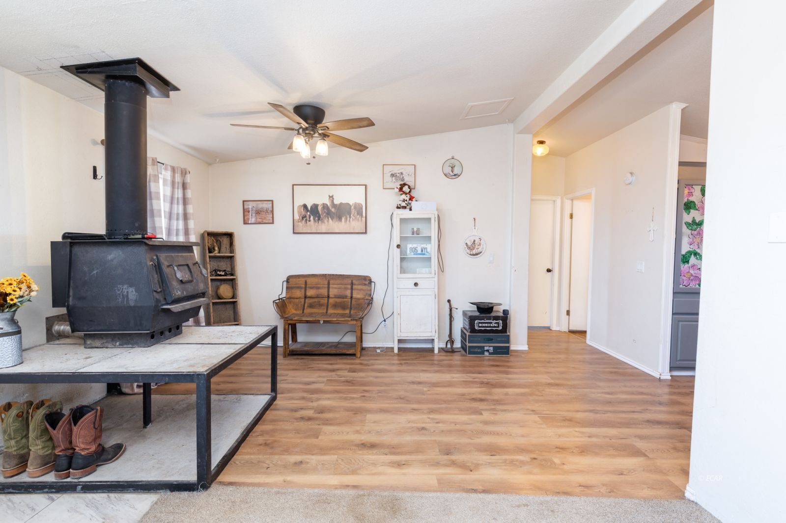 6160 Hayes Avenue Property Photo 8