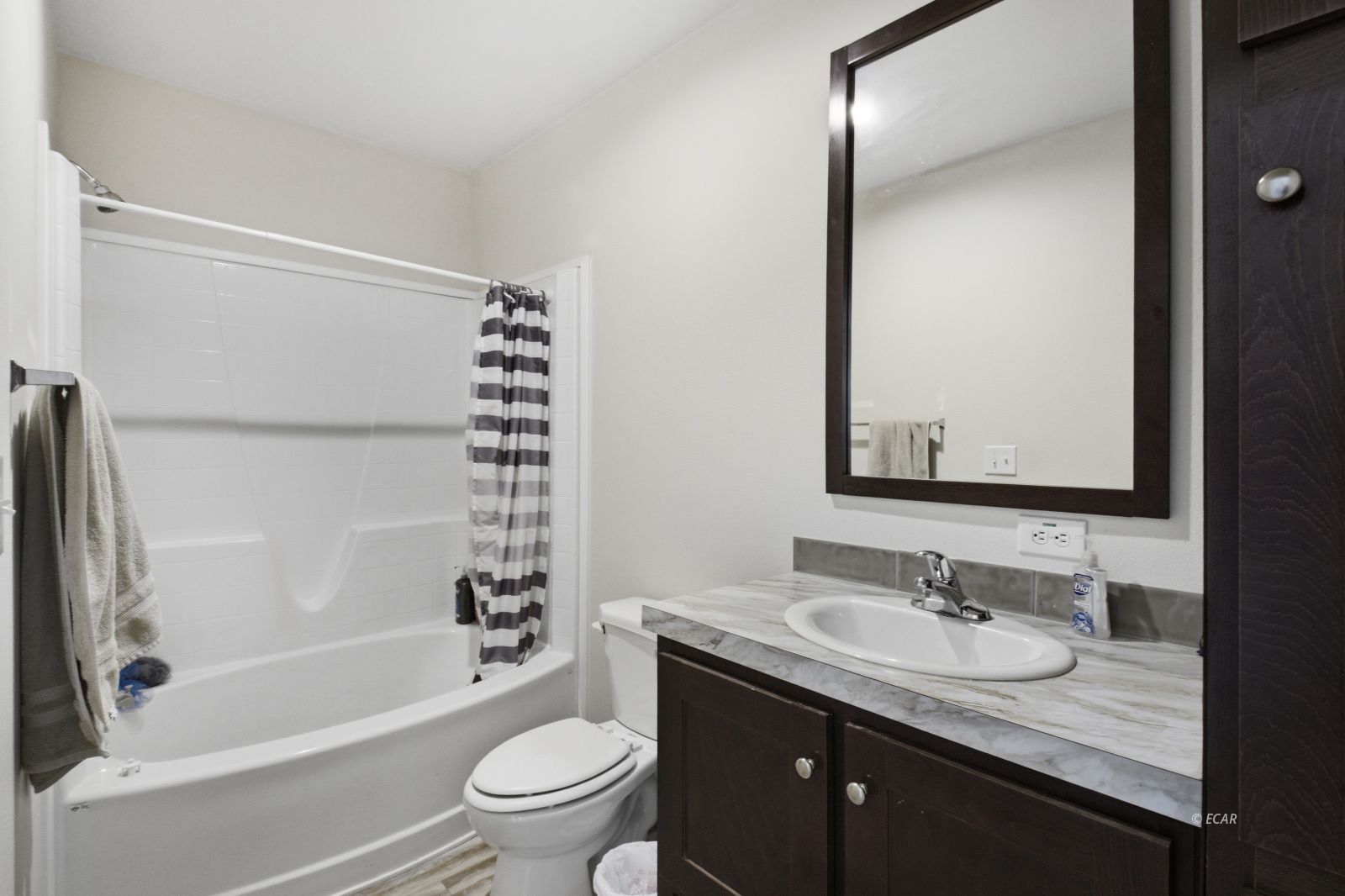 700 E 93rd North Street Property Photo 11