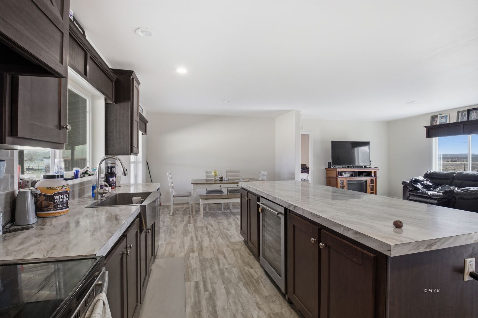 700 E 93rd North Street Property Photo 14