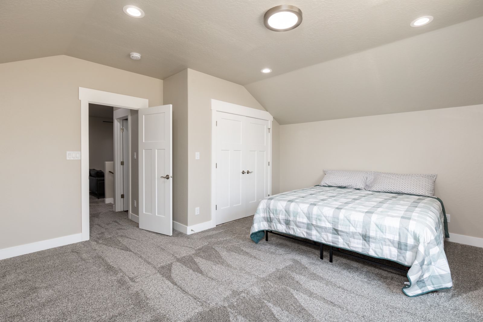 2612 Platinum Drive Property Photo 27