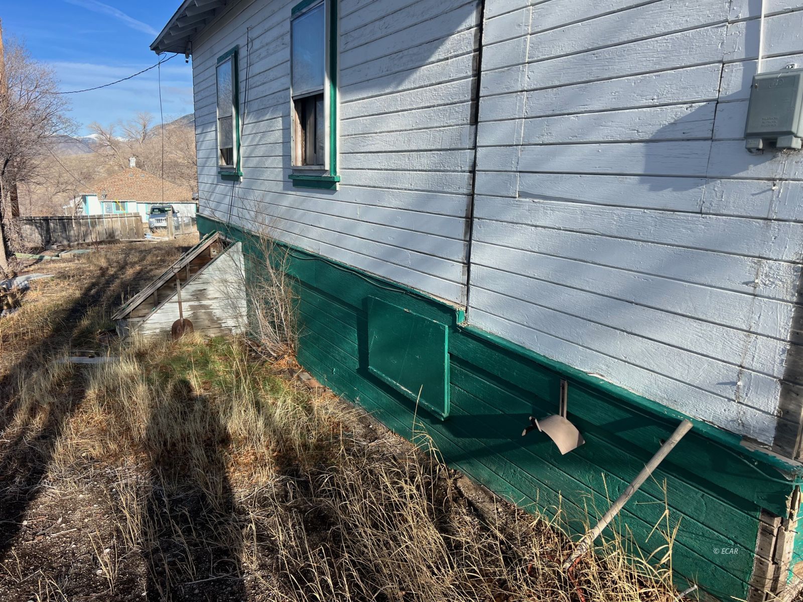 2 Ave E . Property Photo 2