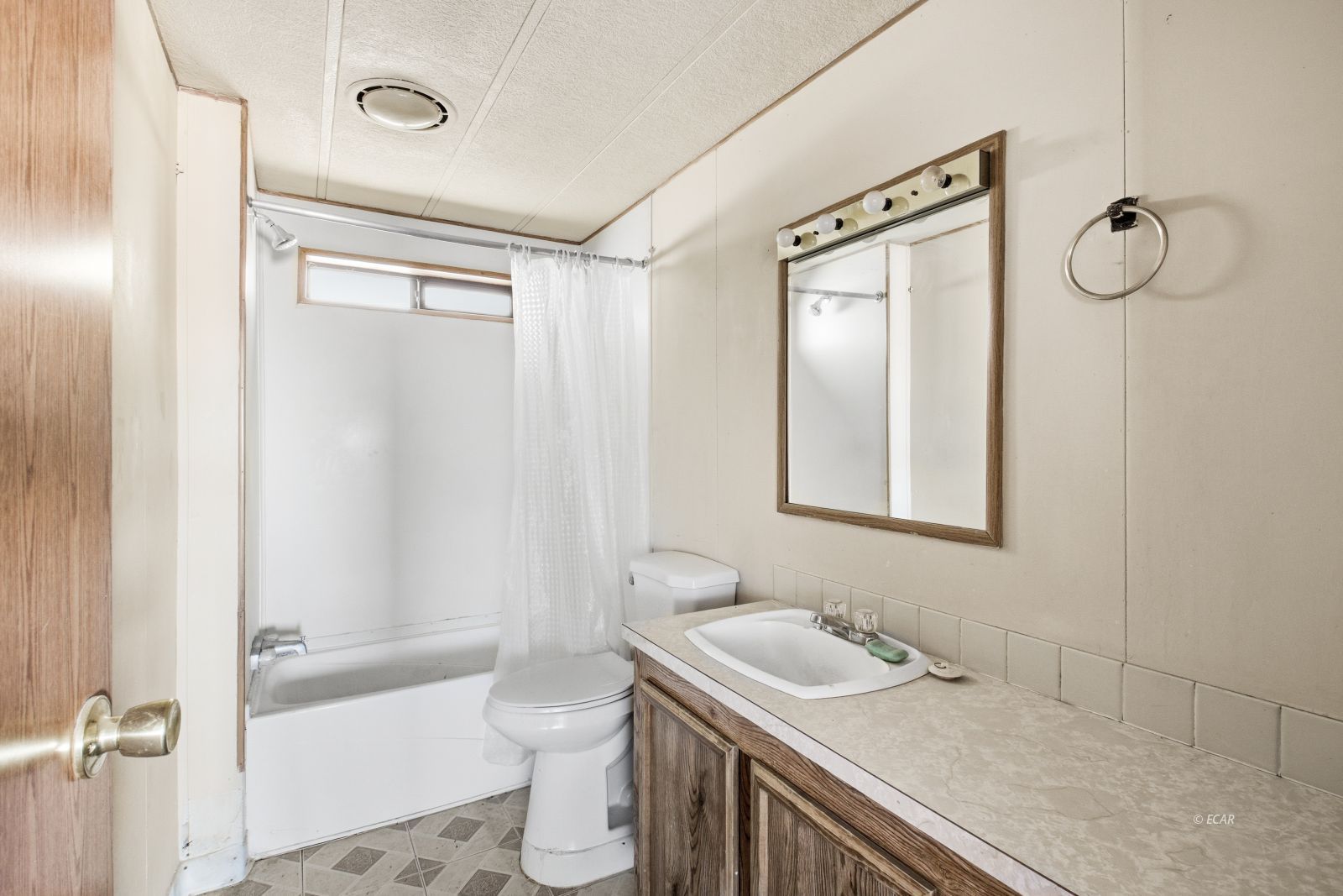 6163 Johnson Avenue Property Photo 16