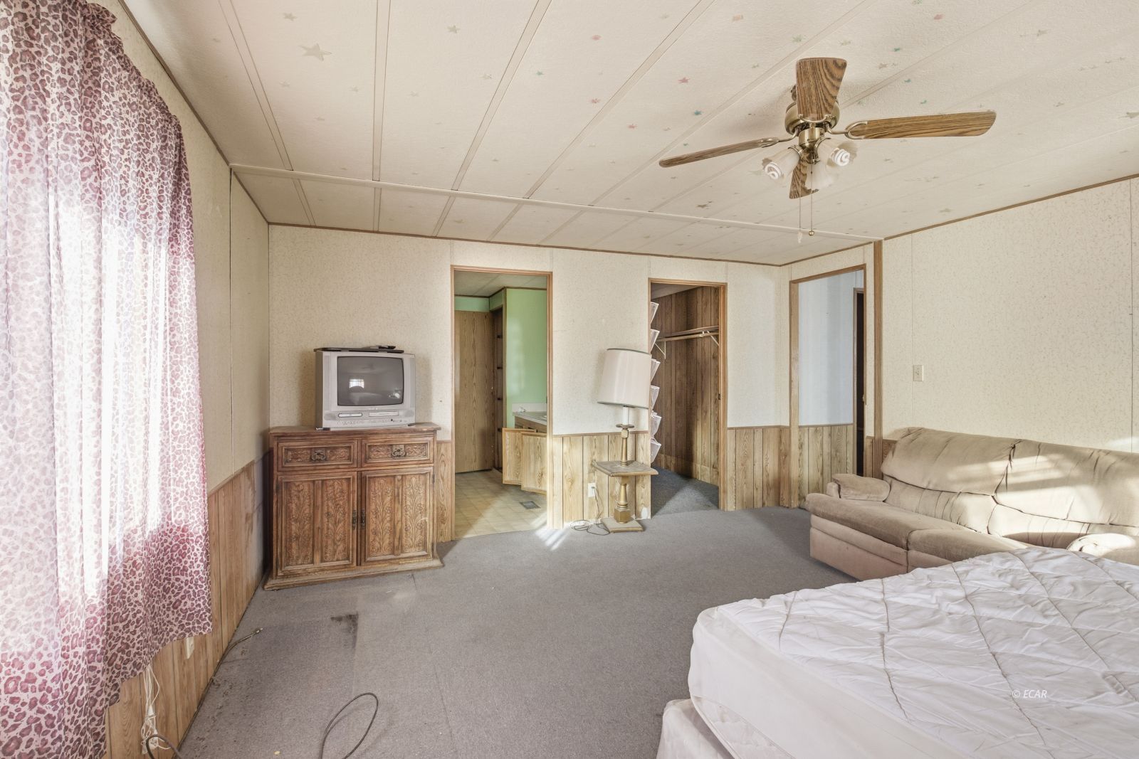 6163 Johnson Avenue Property Photo 17