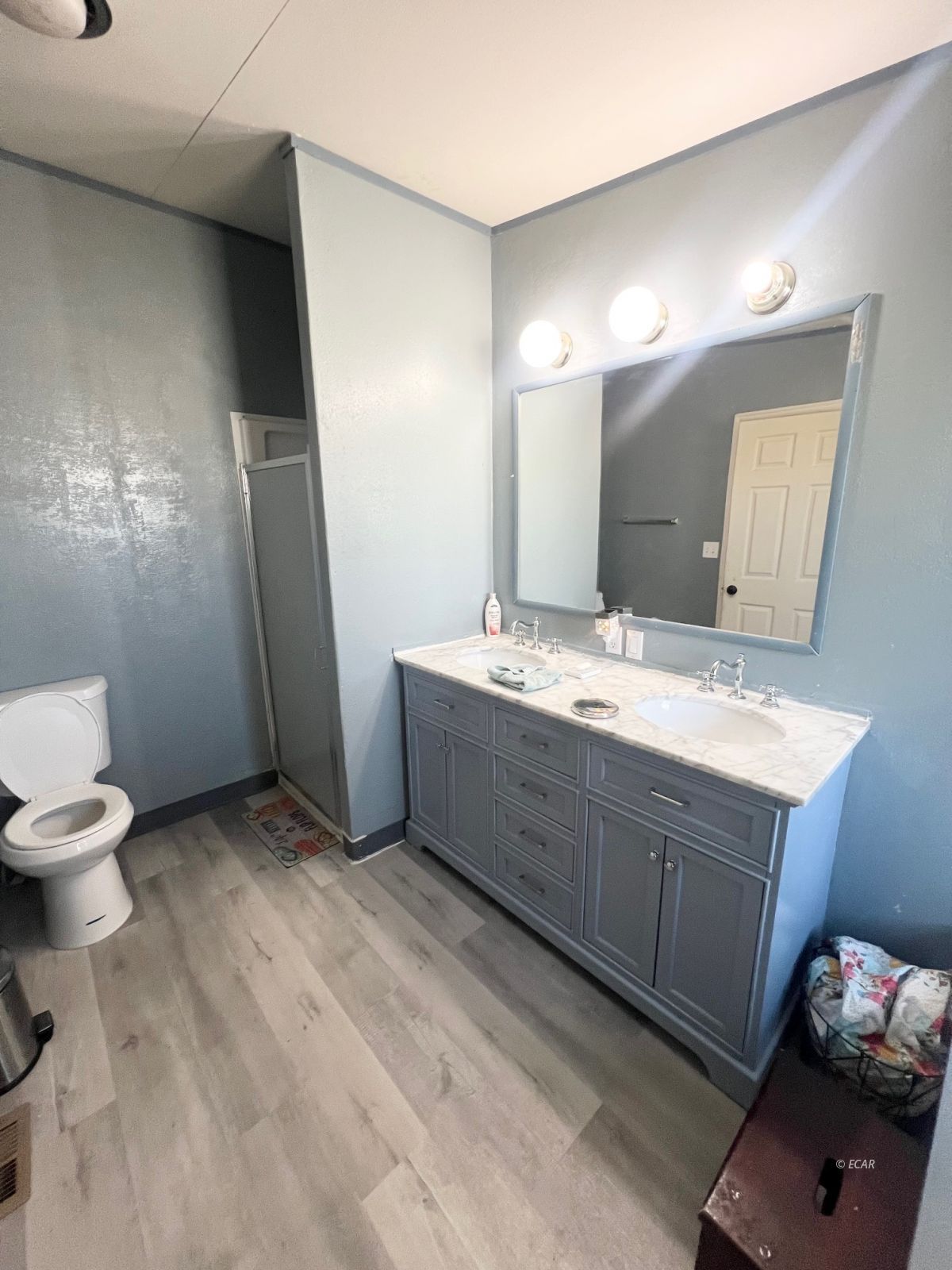 102 Manhattan Drive Property Photo 8