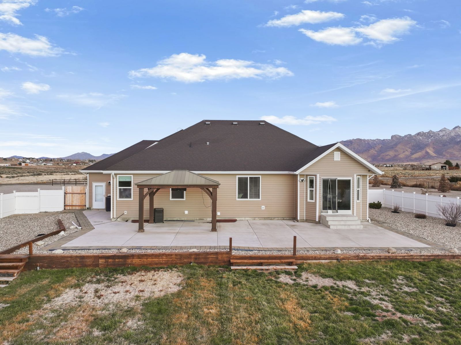 601 Diamondback Drive Property Photo 42