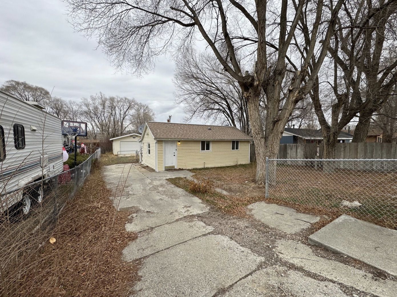 705 Carlin Court Property Photo 1