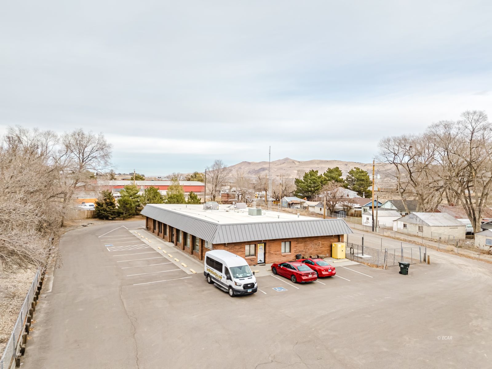 1750 Manzanita Lane Property Photo 4