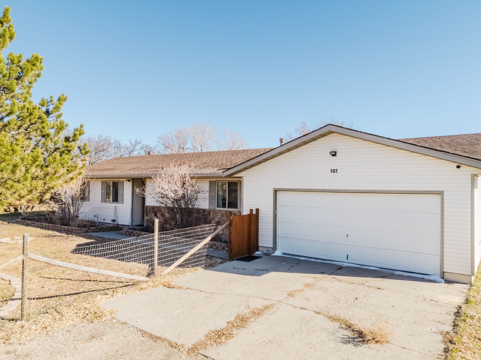 502 Ashcroft Drive Property Photo 2