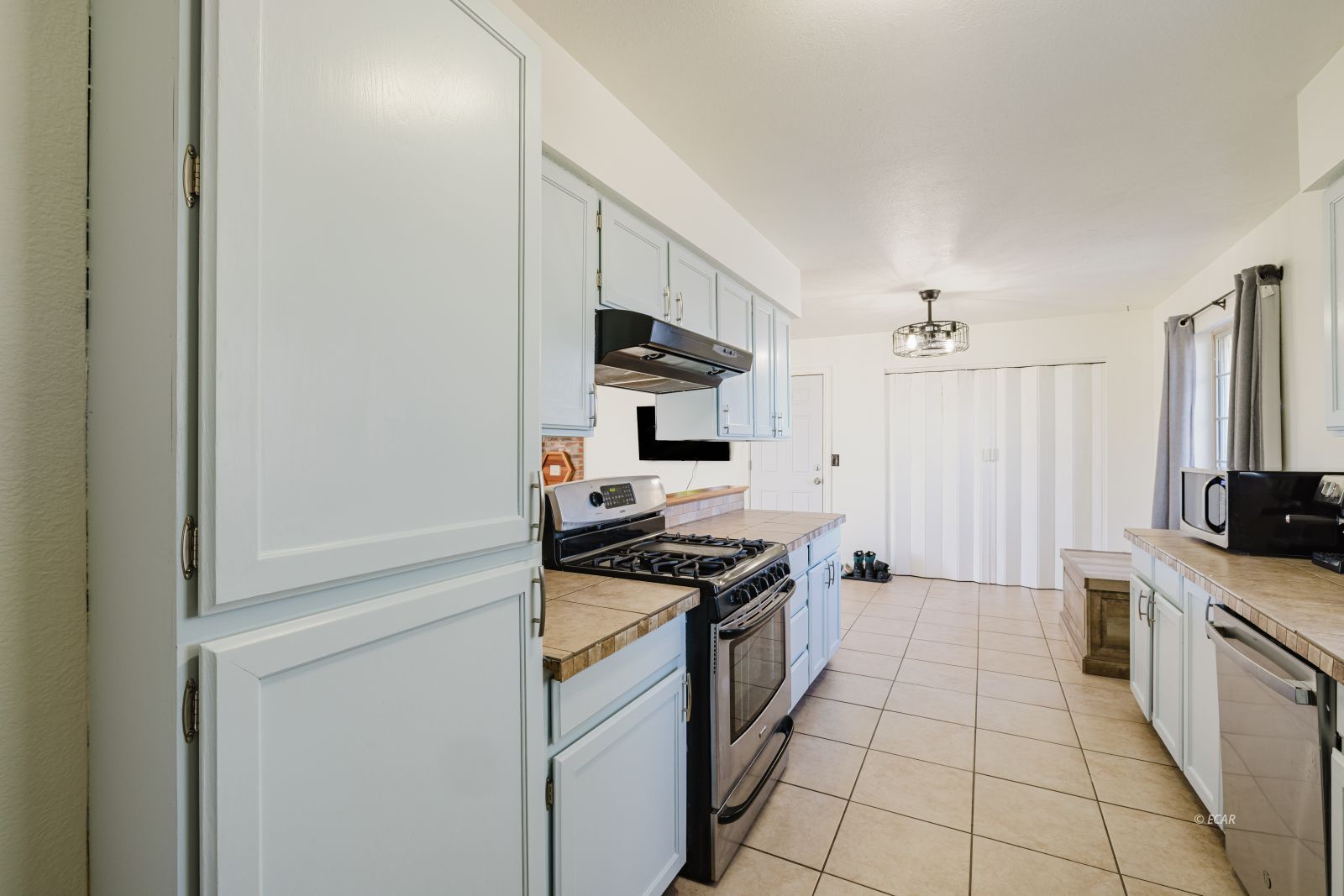 502 Ashcroft Drive Property Photo 14