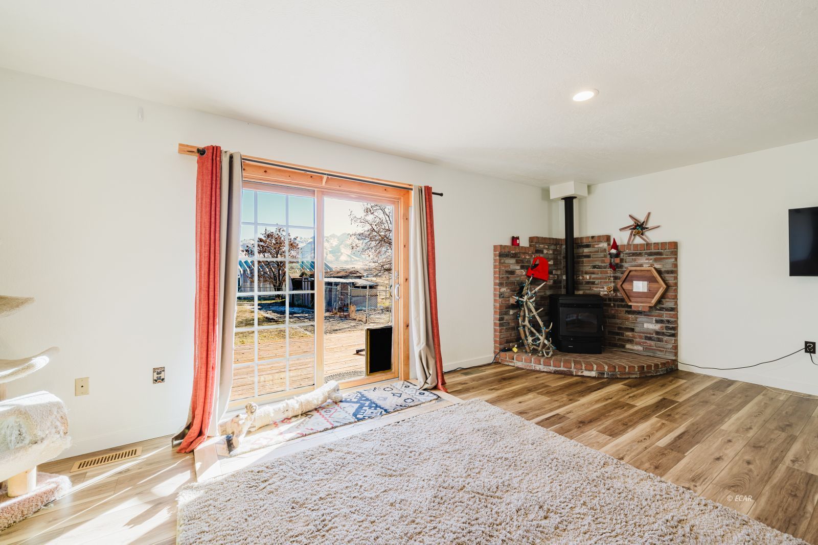 502 Ashcroft Drive Property Photo 23