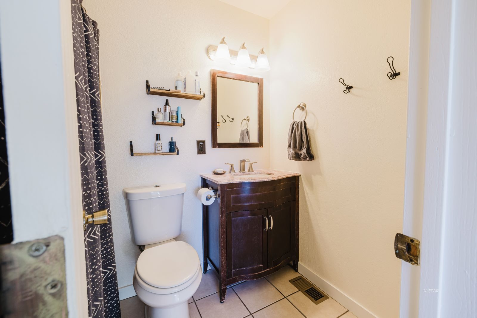 502 Ashcroft Drive Property Photo 30