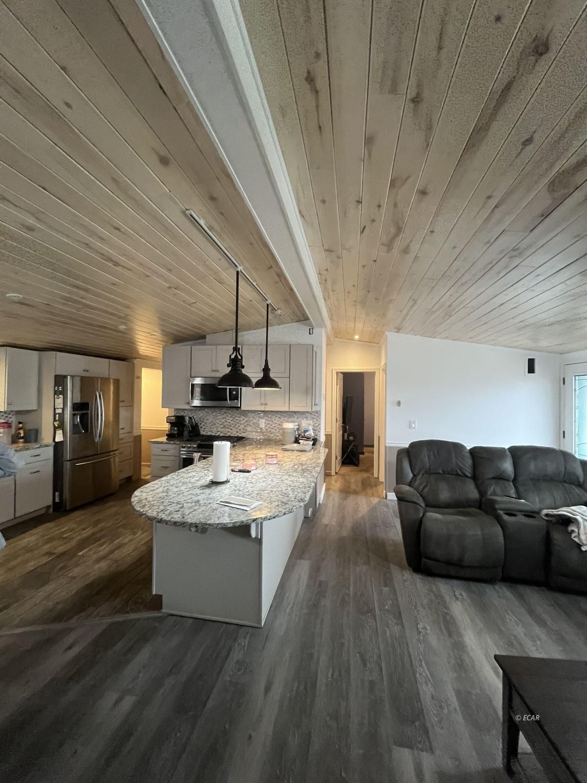 618 Hamilton Street Property Photo 8