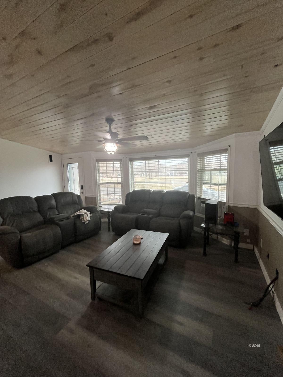 618 Hamilton Street Property Photo 9