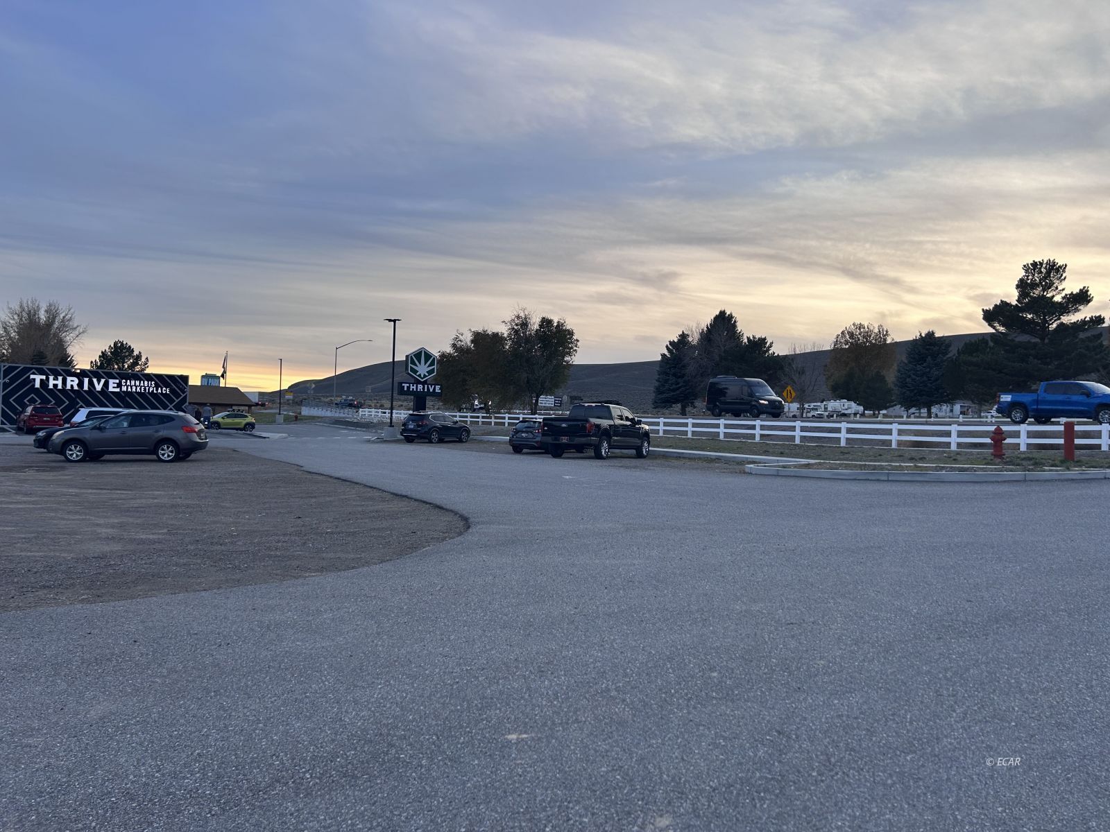 Royal Drive Property Photo 1